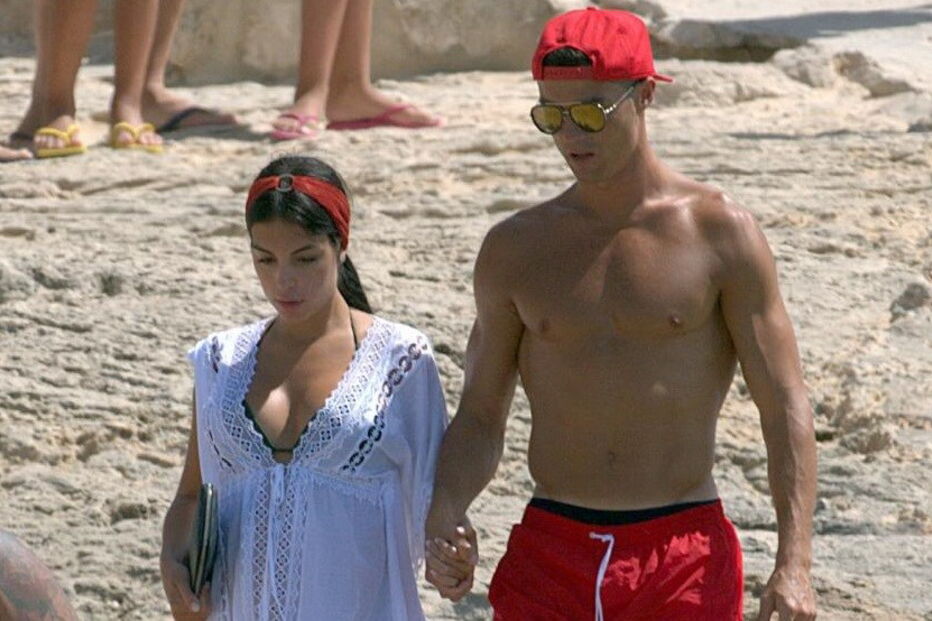Cristiano Ronaldo, Dolores Aveiro, Georgina Rodríguez, CR7, Gio, Mateo, Eva, Cristianinho, Jorge Mendes, Katia Aveiro, futebol, desporto, namoro, gravidez
