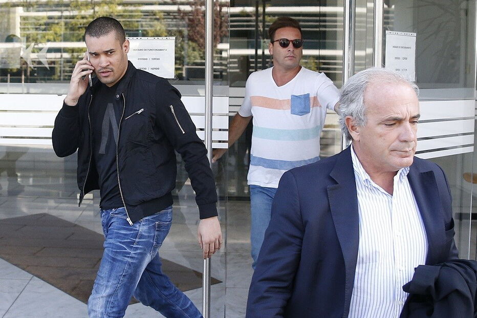 Placard, Oriental, Unidade de Combate à Corrupção, PJ, Oliveirense, Jogo Duplo, Riade, Abel Silva, Penafiel, Ac. Viseu, Aranha, Super Dragões, desporto, futebol, julgamentos