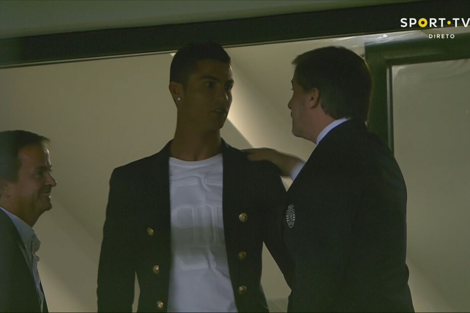 Cristiano Ronaldo está nas bancadas para assistir ao Sporting-Tondela