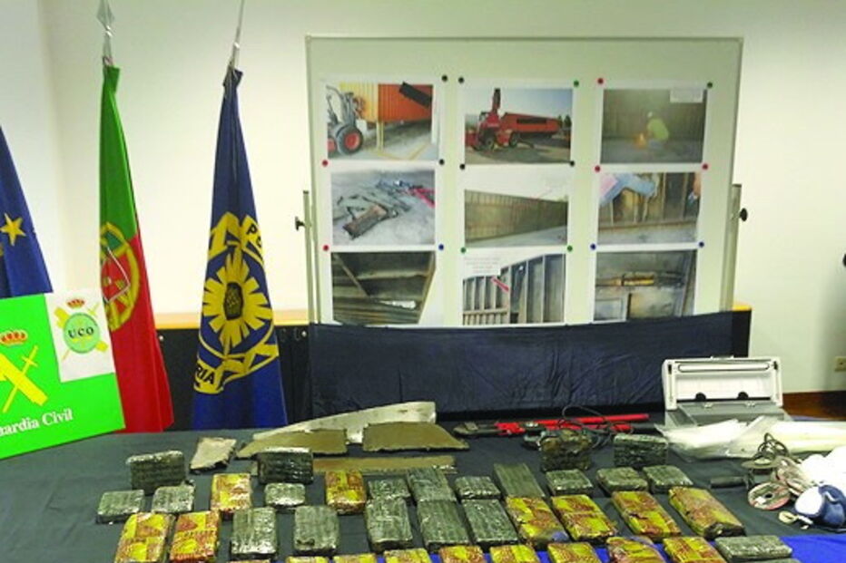 Cocaína apreendida pela PJ