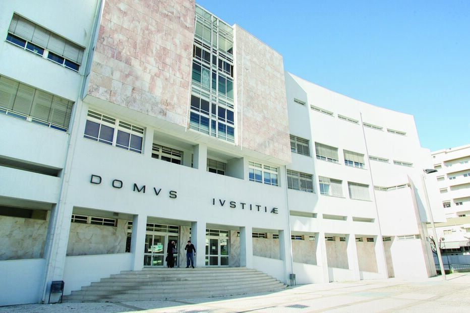 Julgamento deste caso de violação, ocorrido aquando de uma festa académica, decorre no Tribunal de Braga  