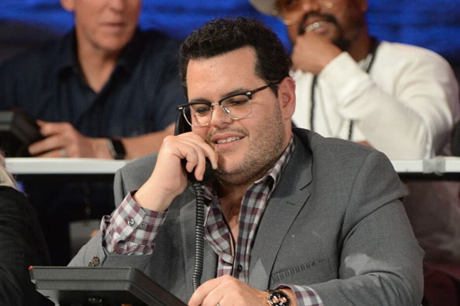 Josh Gad