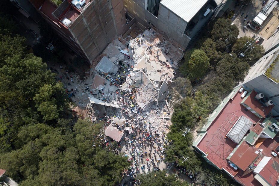 A destruição no México vista do céu