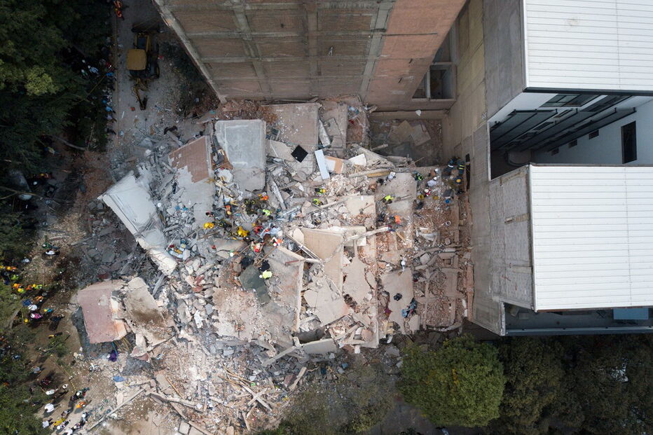 A destruição no México vista do céu