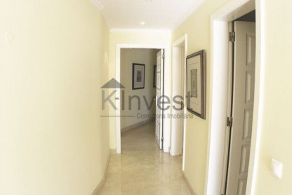 Conheça a casa de Tony Carreira na Charneca de Caparica