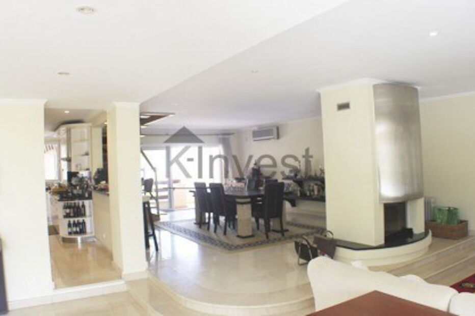 Conheça a casa de Tony Carreira na Charneca de Caparica