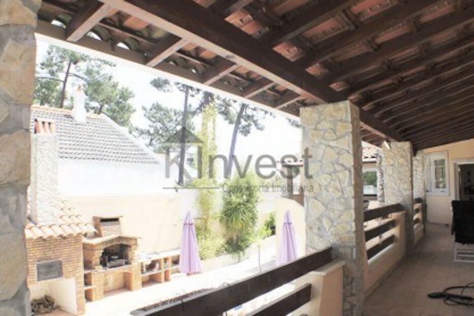 Conheça a casa de Tony Carreira na Charneca de Caparica