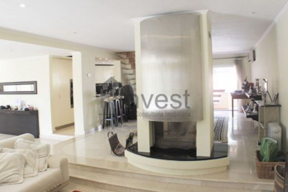 Conheça a casa de Tony Carreira na Charneca de Caparica