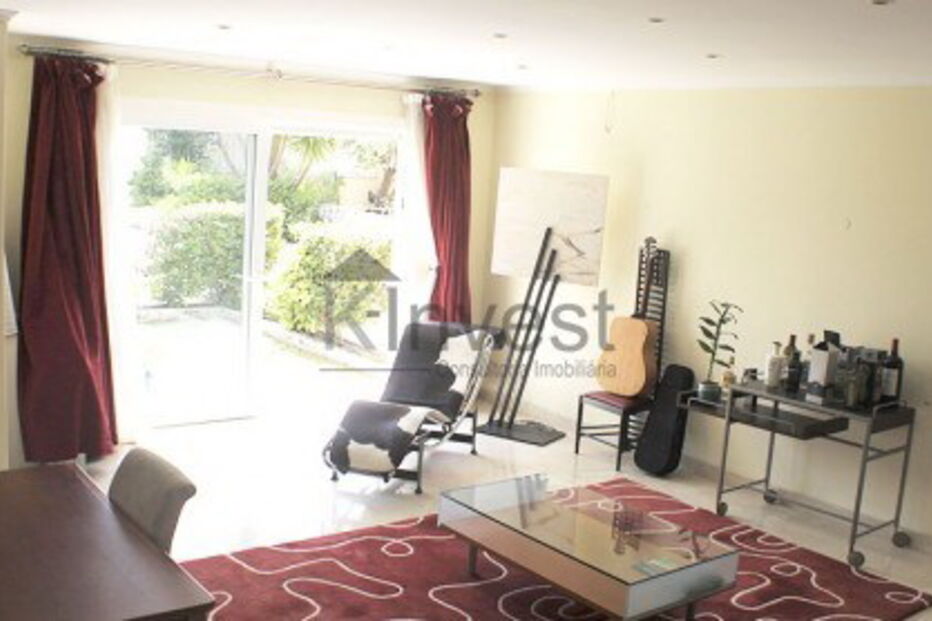 Conheça a casa de Tony Carreira na Charneca de Caparica