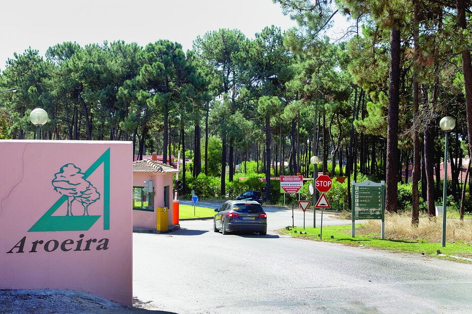 Entrada principal da Herdade da Aroeira