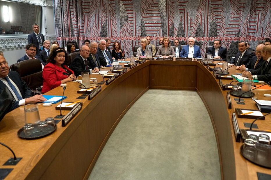 Representantes dos países que assinaram acordo nuclear com o Irão reuniram-se em Nova Iorque