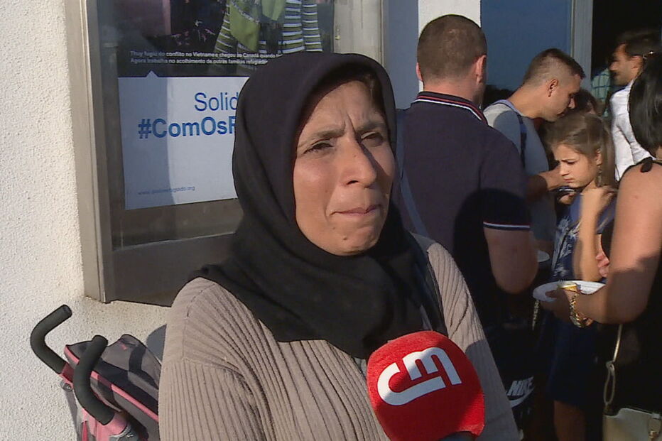 Mais cem refugiados a caminho de Portugal