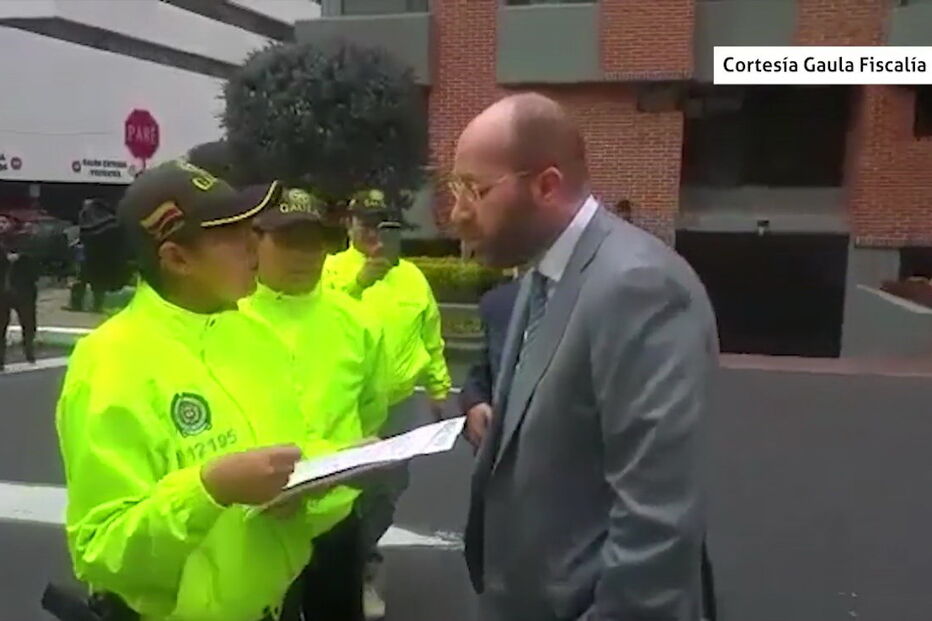 O momento em que o empresário Pedro Coelho é detido na Colômbia