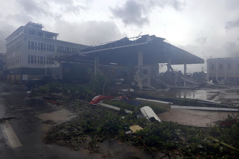 Destruição causada pelo furacão Maria na ilha de Dominica