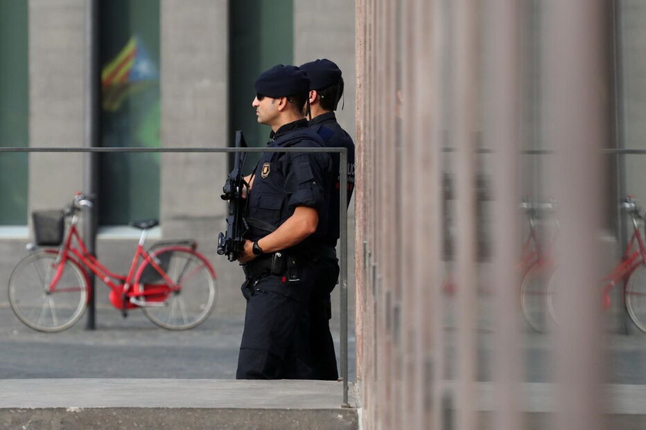 Polícia catalã tem ordens para impedir referendo à independência da Catalunha