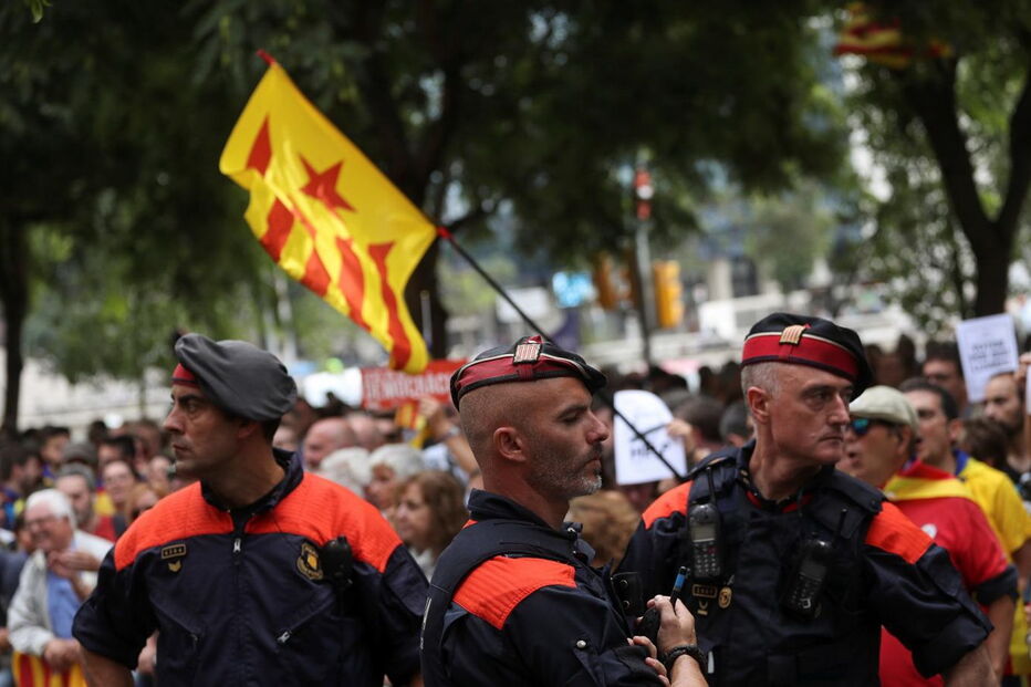Polícia catalã tem ordens para impedir referendo à independência da Catalunha