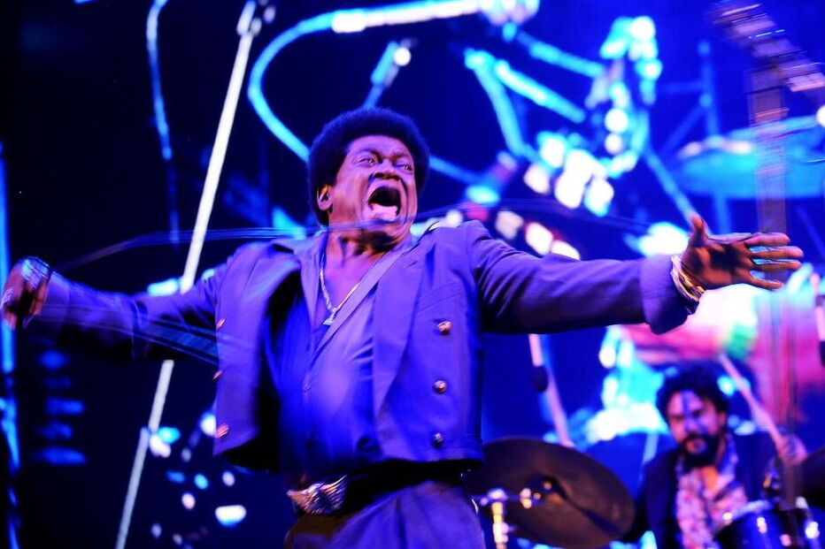 O cantor Charles Bradley