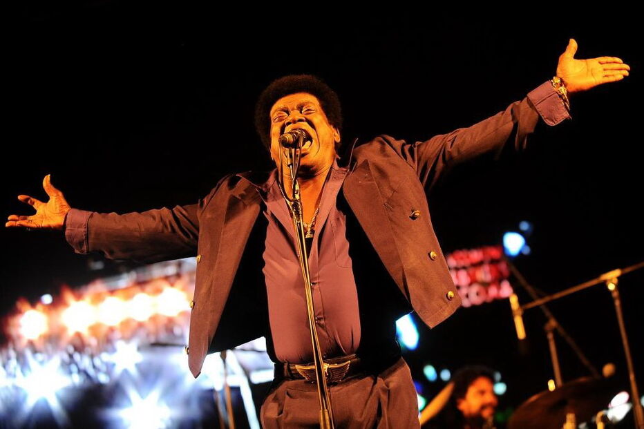 O cantor Charles Bradley