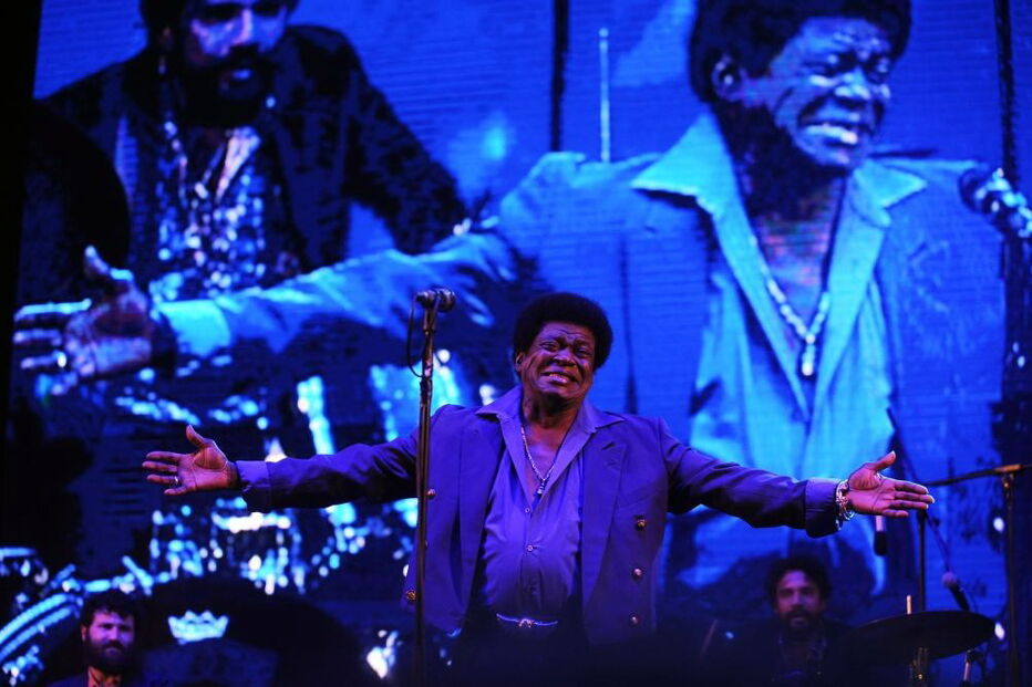 O cantor Charles Bradley