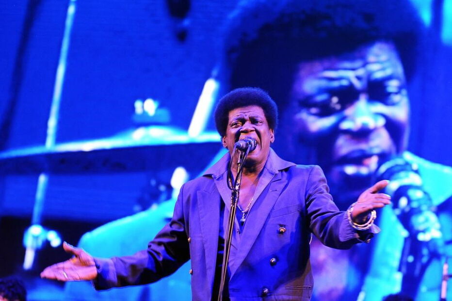 O cantor Charles Bradley