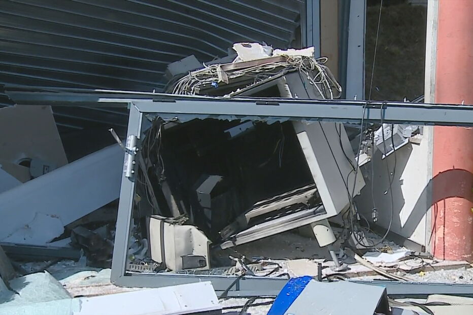 Gang assalta multibanco e danifica edifícios na Maia