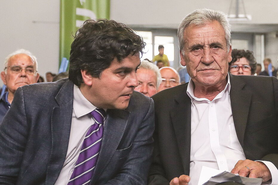 Bernardino Soares, candidato a Loures, com o líder do PCP, Jerónimo de Sousa 