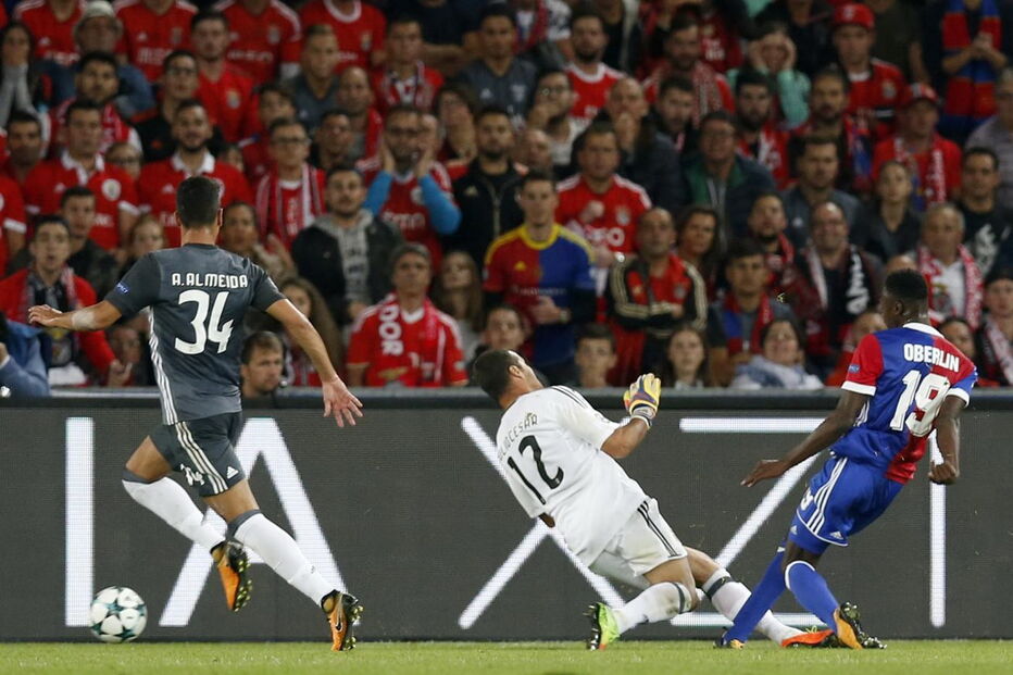 As melhores imagens do Basileia-Benfica