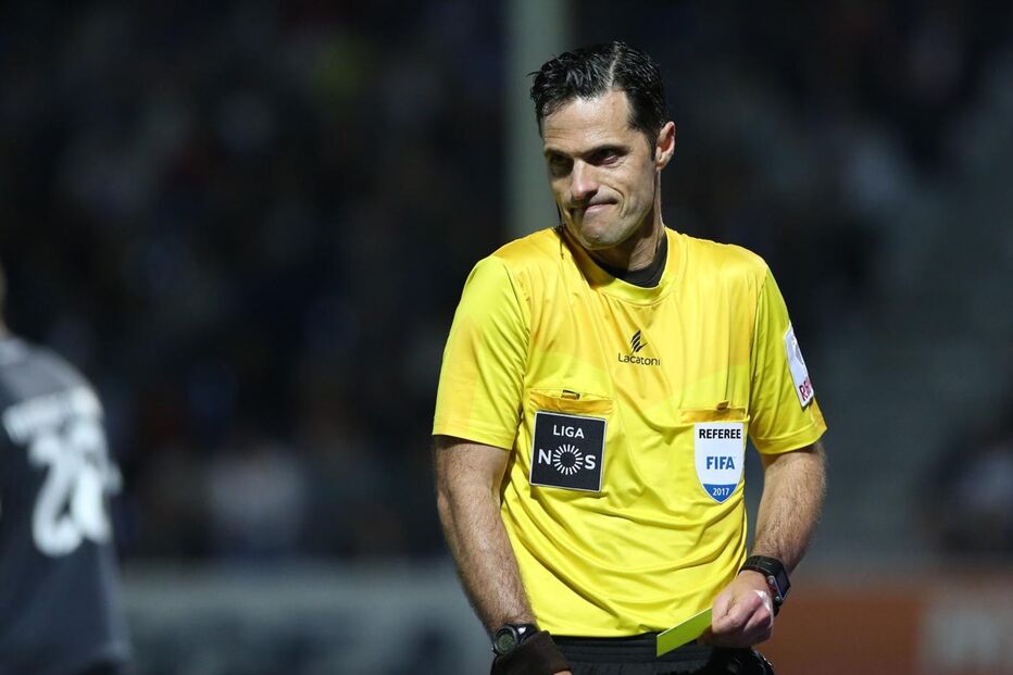 Carlos Xistra, árbitro de futebol