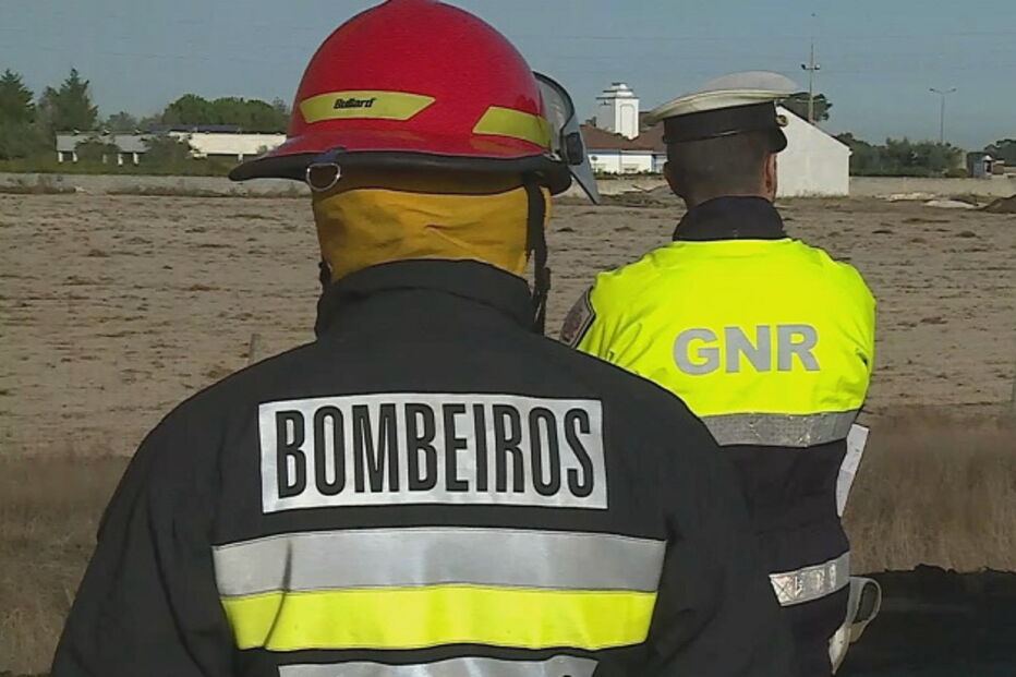 acidente, gnr, bombeiros, xxx