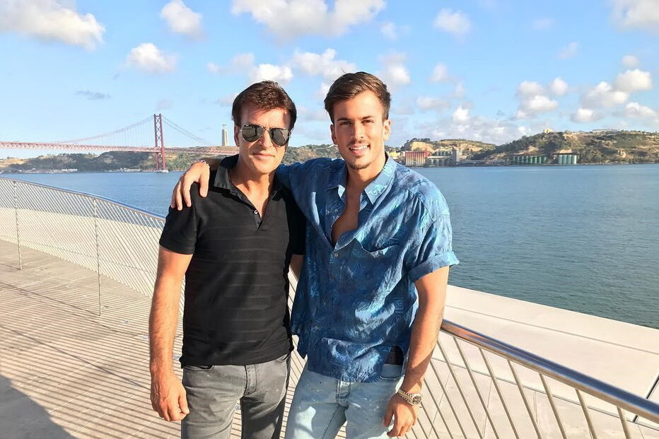 Tony Carreira tem sido apoiado pela família