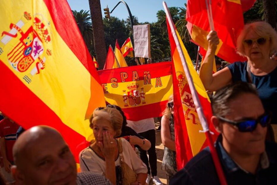 Milhares de espanhóis nas ruas de várias cidades contra referendo na Catalunha