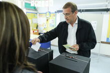 Passos Coelho deseja que afluência às urnas seja 