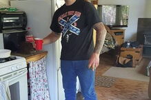 O canadiano Jordan McIldoon morreu nos braços de uma desconhecida