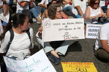  Professores em protesto