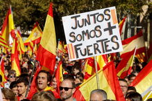 Milhares saíram à rua em Barcelona para apoiar permanência em Espanha