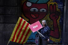 Milhares saíram à rua em Barcelona para apoiar permanência em Espanha