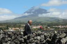 Marcelo Rebelo de Sousa durante a sua visita à ilha do Pico