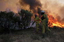 Populares ajudaram com todos os meios os bombeiros em Vila Nova de Paiva 