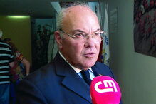 José Barreira Abrantes presidiu ao Serviço Nacional de Bombeiros e à Escola Nacional de Bombeiros na década de 1990. Candidata-se ao primeiro mandato de três anos na Liga dos Bombeiros