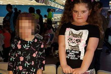 Menina teve a menstruação aos quatro anos e agora passa pela menopausa