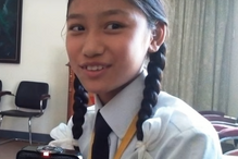 Caligrafia de menina vale prémio e muitos elogios