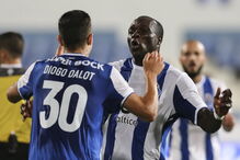 Lusitano e FC Porto defrontaram-se no estádio do Restelo