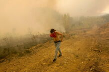 Três frentes de fogo obrigam a evacuar povoações na Lousã