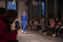 Decotes pronunciados foram uma constante nos desfiles de ontem do Portugal Fashion