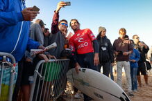 Frederico Morais, 'Kikas', em ação nas ondas de Peniche