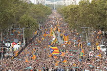 Independentistas catalães preparam resposta à iminente suspensão da autonomia, que será votada, na sexta-feira, no Senado espanhol   