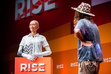 Robô, Sophia, Arábia Saudita, EUA