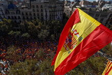 Milhares em desfile na Catalunha contra o separatismo