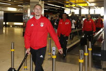 Partida do Benfica no Aeroporto Humberto Delgado, em direção a Inglaterra