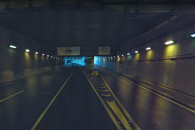 Um ferido grave em acidente entre camião e mota na CRIL em Lisboa